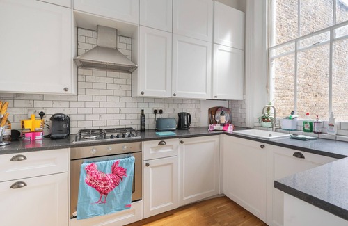 Belsize Apartment | Charming 2BD Flat Nr Primrose Hill & Belsize Park