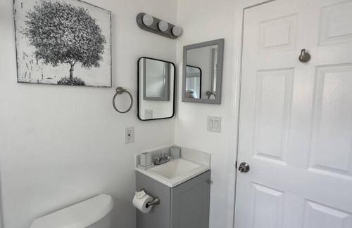 Central City Apartment | Charming 2BR! Close to FQ & Bourbon st.