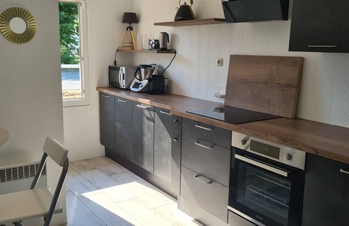 Ouzouer-sur-Loire Cottage | "Charming 3-Bedroom Cottage with Jacuzzi, Near Loire and Forest, Ouzouer-sur-Loire"