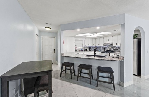 Port Richey House | Charming 3-bedroom house with AC, WiFi in amazing New Port Richey