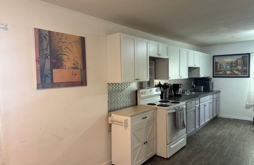 Clarksburg House | Charming 3-bedroom house plus bonus office/room in delightful Clarksburg with AC