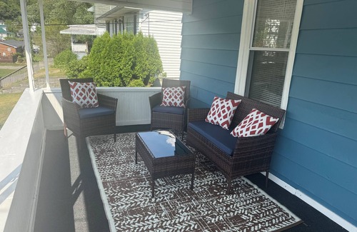 Clarksburg House | Charming 3-bedroom house plus bonus office/room in delightful Clarksburg with AC
