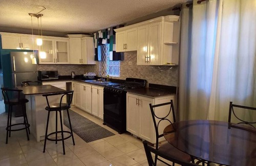 Salt Gut House | Charming 3-bedroom house in Boscobel , with WiFi access. 15 minutes fr Ocho Rios