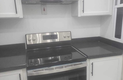 Portmore House | Charming 3-bedroom house with WiFi, AC in enjoyable Portmore