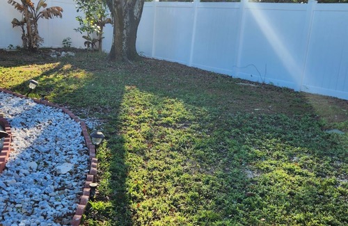 Azalea Park House | Charming 3-bedroom house with a Pool, AC, WiFi in awesome Orlando