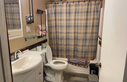 Winter House | Charming 3-bedroom house located on Atv-snowmobile route.