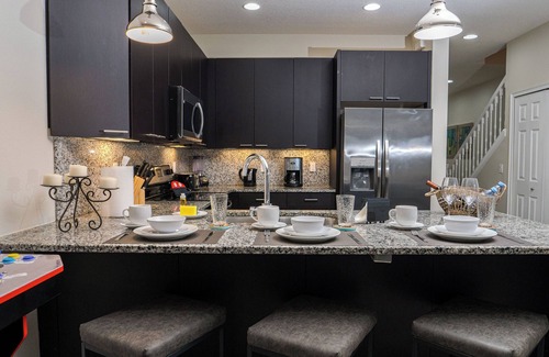 Silver Creek House | Charming 3-bedroom townhome with fitness room and private pool in Clermont