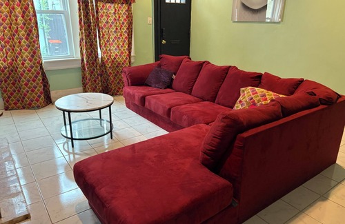 Chester House | Charming 3-bedroom townhome with WiFi, AC in soothing Chester