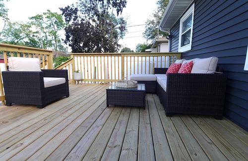 Des Plaines House | Charming 3-bedroom house with AC and WiFi in serene Des Plaines near O’Hare