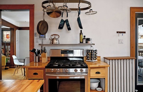 Kingfield House | Charming 3-bedroom house in wonderful Minneapolis with WiFi, AC