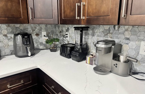 Denver Heights House | Charming 3-bedroom house with WiFi, AC in fabulous San Antonio