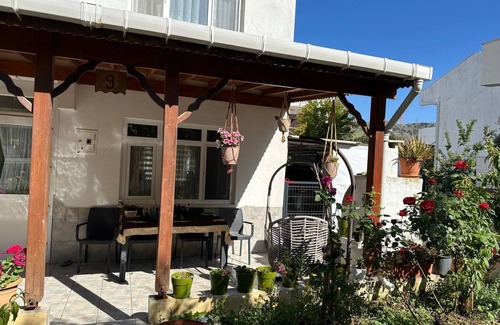 Gokceada Villa | Charming 3-bedroom Villa with WiFi and AC in enchanting Gökçeada