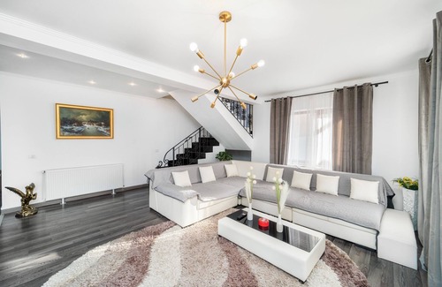 Timisoara Villa | Charming 3-bedroom villa with AC, WiFi in peaceful Utvin Timisoara