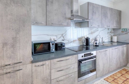 Swieqi Apartment | Charming 3BR Apt + City Views & WIFI in Swieqi