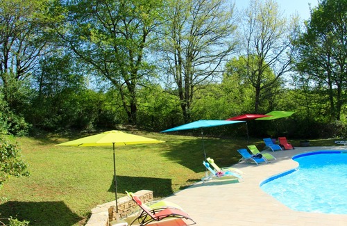 Urval Cottage | Charming 4/7 person gite in the heart of Périgord Noir with swimming pool