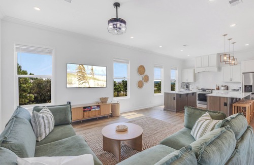 Fort Morgan House | Charming 4BD/4.5BA Beach House. Private Pool! Boardwalk to Bay! Steps to Beach!
