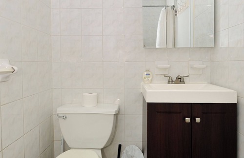 Garment District Apartment | Charming 4BR Apartment Close to Times Square!