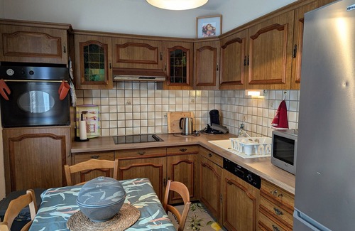 Sully-sur-Loire Cottage | Charming 5-Bedroom House with Terrace and Secure Parking in Sully-sur-Loire