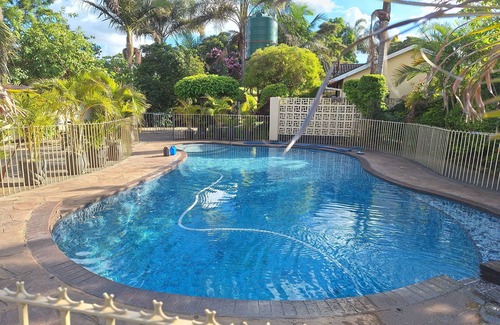 Harare House | Charming 6-bed House With Swimming Pool in Harare