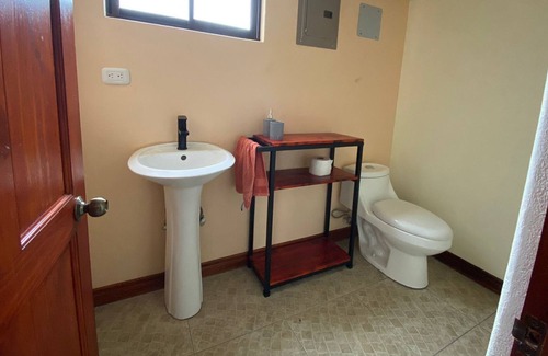 Roble House | Charming and comfortable residence in the middle of nature. Next to San José !