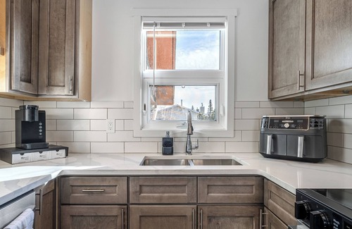 Country Hills House | Charming and Cozy Upper Level Home 2BDR