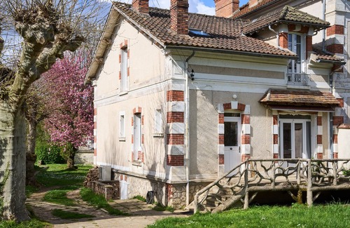 Montigny-sur-Loing House | Charming and bright house 10min walk from the river and forest!