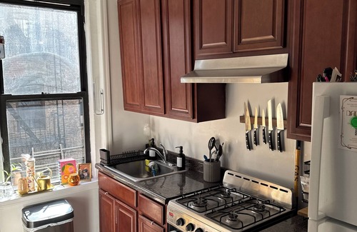 Hamilton Heights Apartment | Charming and Spacious 1-bed Apartment in Manhattan with Elevator and King Sofa