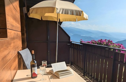 Maranza Apartment | Charming Apartment “Haselstaude - Abendrot” with Mountain View, Wi-Fi, Terrace & Garden; Parking Available