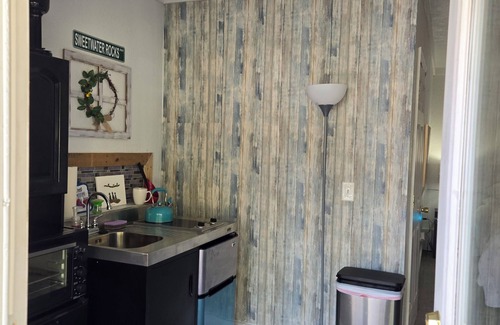Sweetwater Apartment | Charming apartment in awesome Sweetwater with WiFi, AC