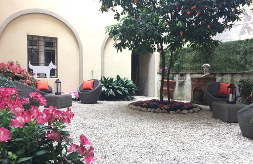 Lucca Historical Center Apartment | Charming apartment in Lucca historical center