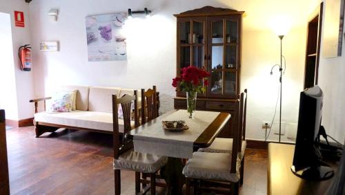 Los Silos Apartment | Charming apartment with terrace in Los Silos - 40 m²