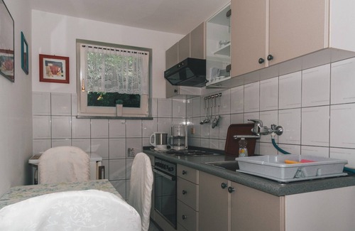 Opric Apartment | Charming Apartment with Sea Views and Shared Pool - One Bedroom Apartment