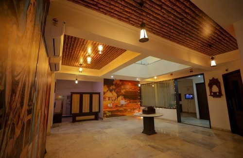 Basai House | Charming B&B with WiFi and AC in Wise Villa Agra 3