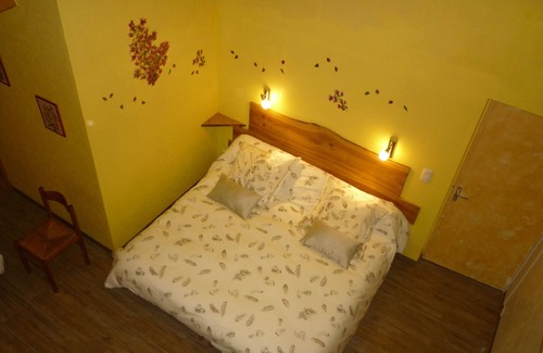Saint-Andre-de-Lidon House | Charming bed and breakfast 5 pers. spa access, wifi, air conditioning, all comforts