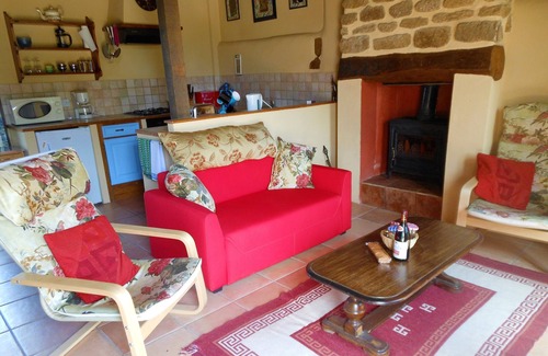 Quistinic Cottage | Charming beamed Breton cottage with heated pools in Southern Brittany