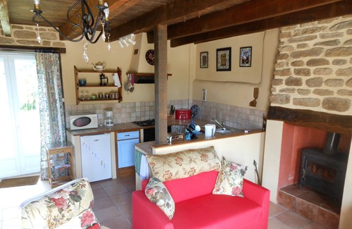Quistinic Cottage | Charming beamed Breton cottage with heated pools in Southern Brittany
