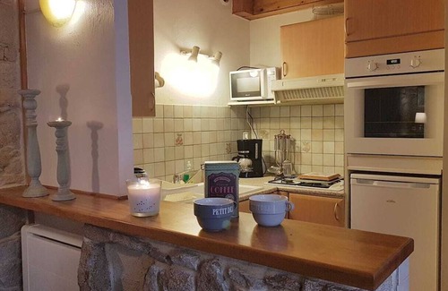 Sainte-Helene Cottage | Charming Breton penty between land and sea