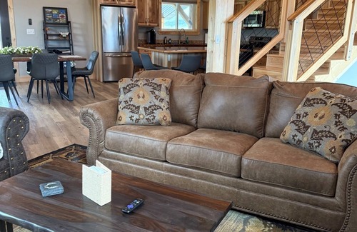 Madison County House | Charming cabin in the Tobacco Root foothills