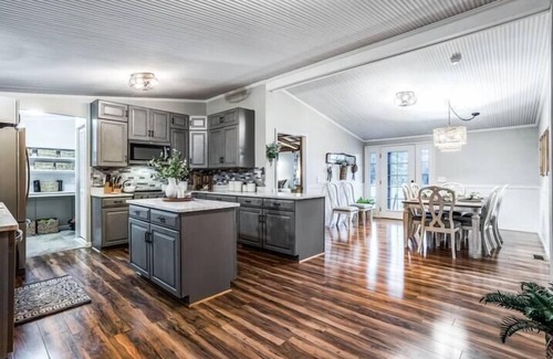 Leander Cabin | Charming Cabin on 14 Acres in Leander by Barclé!