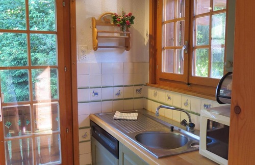 Moleson Ski Chalet | Charming Chalet | Private Indoor Pool & Sauna | Alpine Location | sleeps up to 9