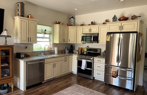 Nampa Cottage | Charming comfortable casita with AC and WiFi in welcoming Nampa.