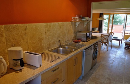 Vers-Pont-du-Gard Cottage | Charming cottage in an 18th century Provençal farm, Laurier