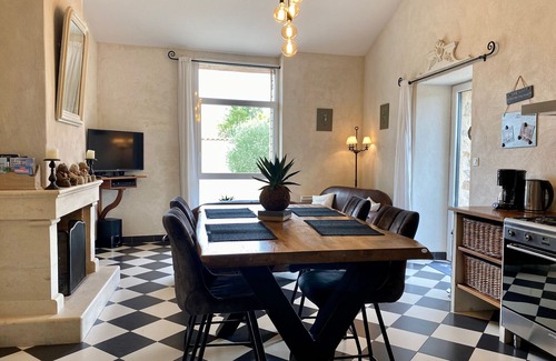 Chateau-Thebaud Cottage | Charming cottage with heated pool and WiFi - 2 bedrooms