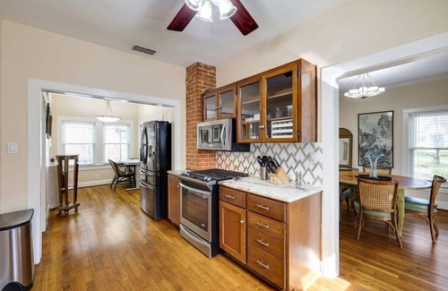 Lower Greenville House | Charming Cottage Getaway in the Heart of Dallas