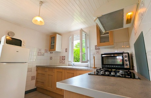 Baraize Cottage | Charming Cottage in Berry w/Private Yard, Close to Beach & Hiking