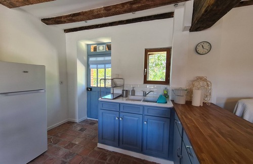 Lignac Cottage | Charming Cottage in Berry with Private Terrace and Shared Garden, Near Brenne Ponds and Futuroscope