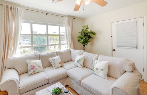 Oleander - Sunset Cottage | Charming Cottage in Oleander/Sunset Neighborhood