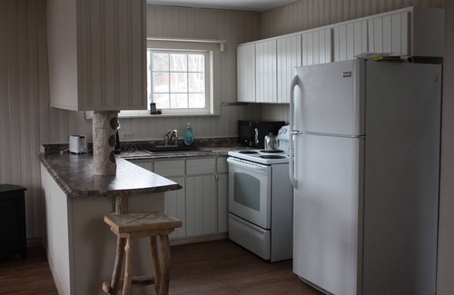Saint Anns Cottage | Charming cottage minutes from Gaelic College and Baddeck with WIFI