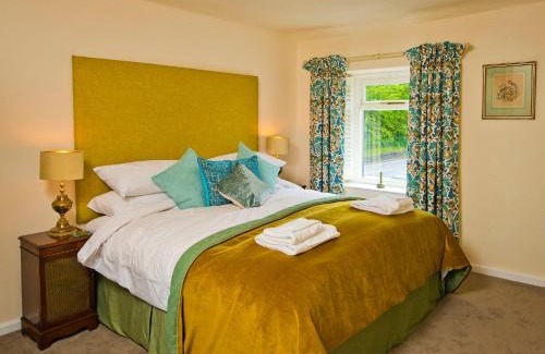 Tansley House | Charming Cottage Near Peak District & Chatsworth