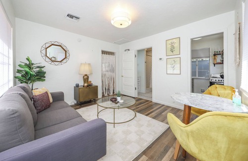 Arroyo Chico Cottage | Charming cottage with WiFi and AC in delightful Tucson
